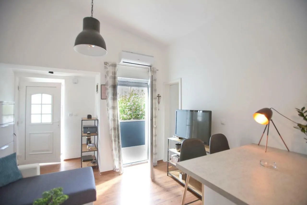 Apartment Ana Fažana Kroatien